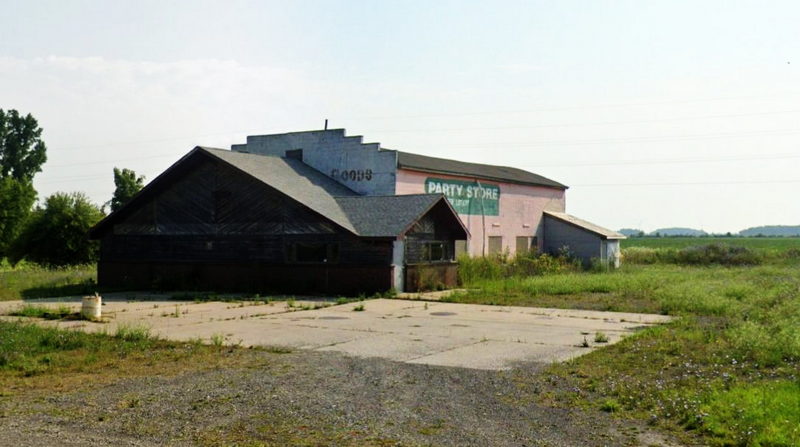 Sports & Leisure - Street View (newer photo)